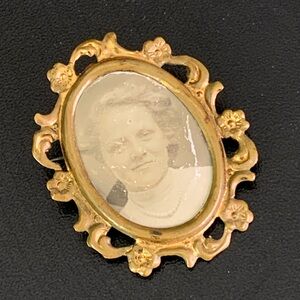 Vintage Gold-Tone Portrait Brooch - Ornate Filigree Frame - Antique Photo